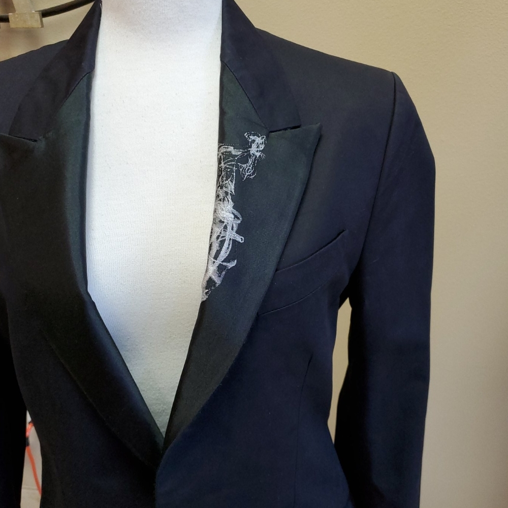 Alexander McQueen Tuxedo - Picture 2 of 16